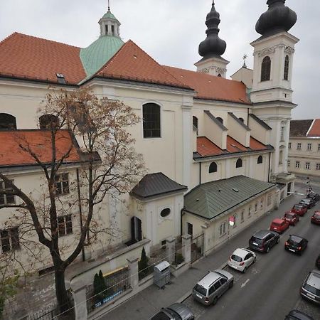Ferienwohnung Schloessel 26/18 Wien Eksteriør bilde
