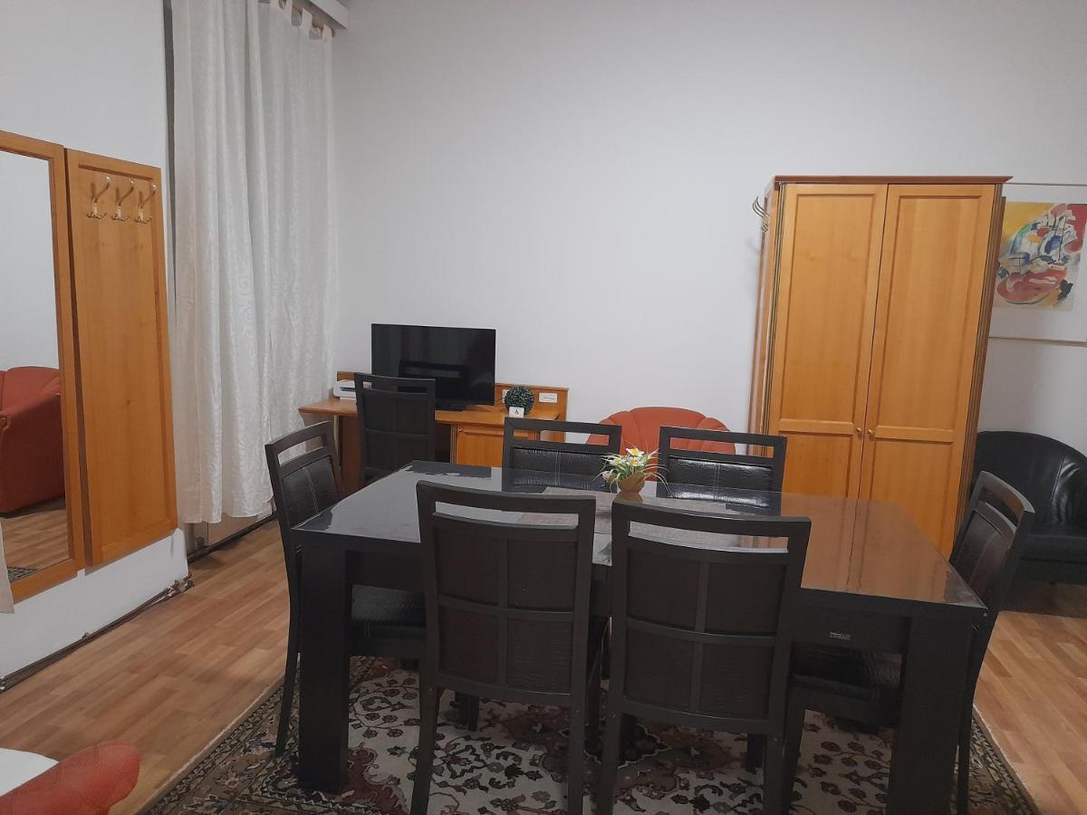 Ferienwohnung Schloessel 26/18 Wien Eksteriør bilde
