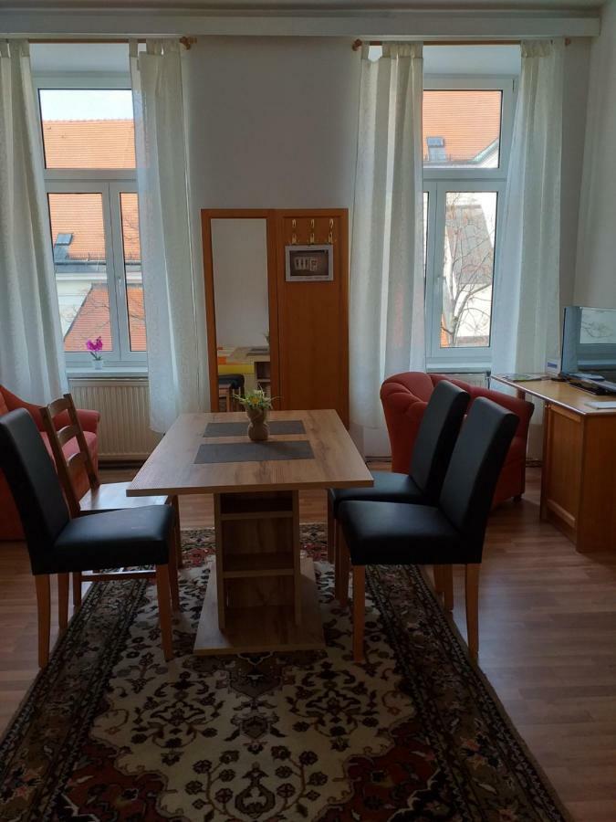 Ferienwohnung Schloessel 26/18 Wien Eksteriør bilde